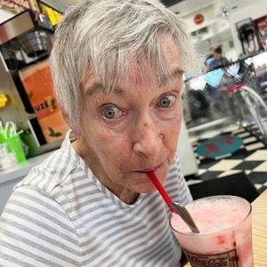 Meet your Posher, Kimberly